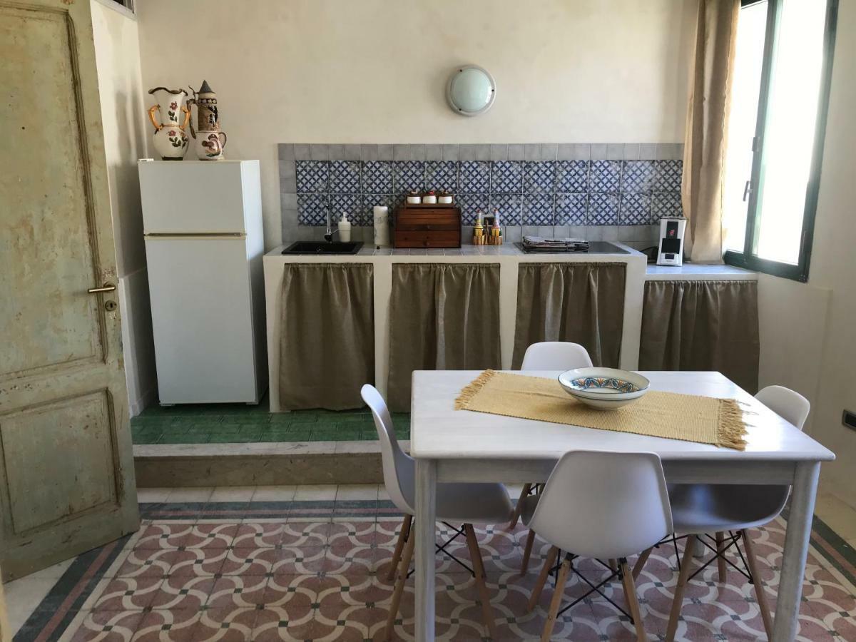 Apartamento A Due Passi Dal Porto Trapani Exterior foto